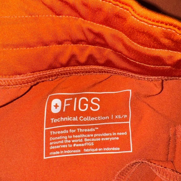 Figs Limited Edition Terracotta SET - Picture 6 of 6